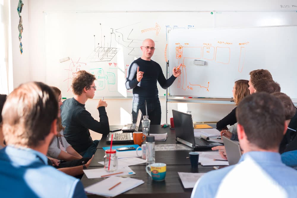 Tun Sie genug für die Sicherheit ihrer Mitarbeitenden? Tun Sie genug für die Sicherheit ihrer Mitarbeitenden?