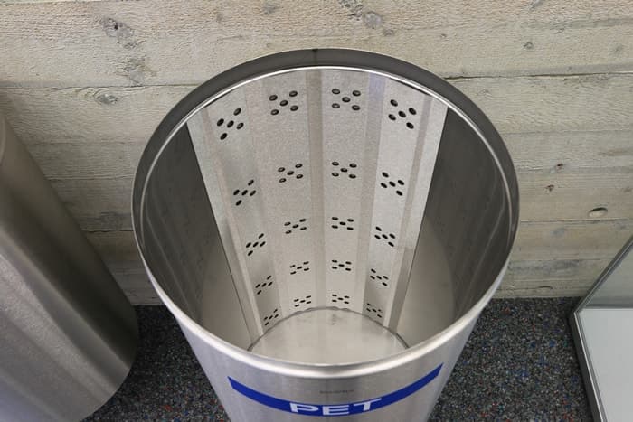 Wenns brennt im Abfallbehälter Wenns brennt im Abfallbehälter